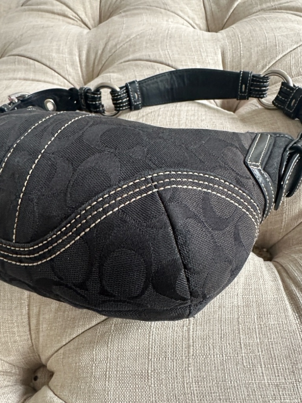 Coach Black Signature Canvas Shoulder Hobo with Leather-Link Strap - Picture 7 of 13
